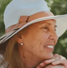 Natalie from Vancouver – PrimeBiome helped reduce bloating and support firmer skin